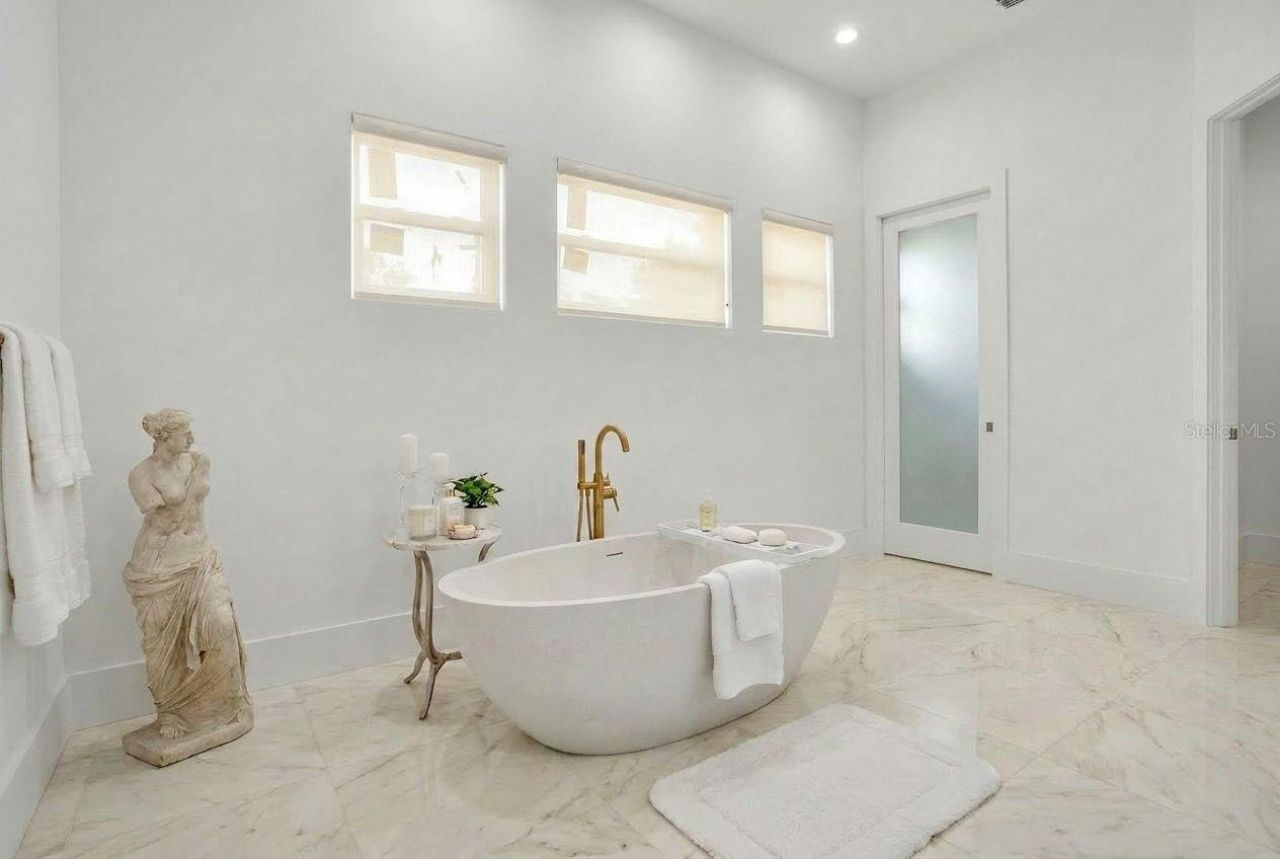 818 Lake Agnes Drive, Polk City, FL 33868 Photo