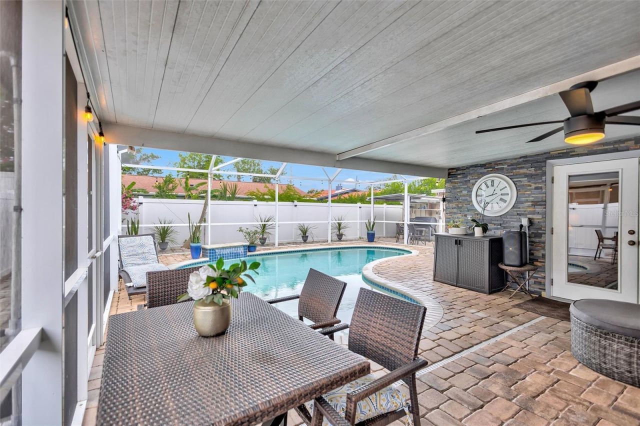 3437 35th Street N, Saint Petersburg, FL 33713 Photo