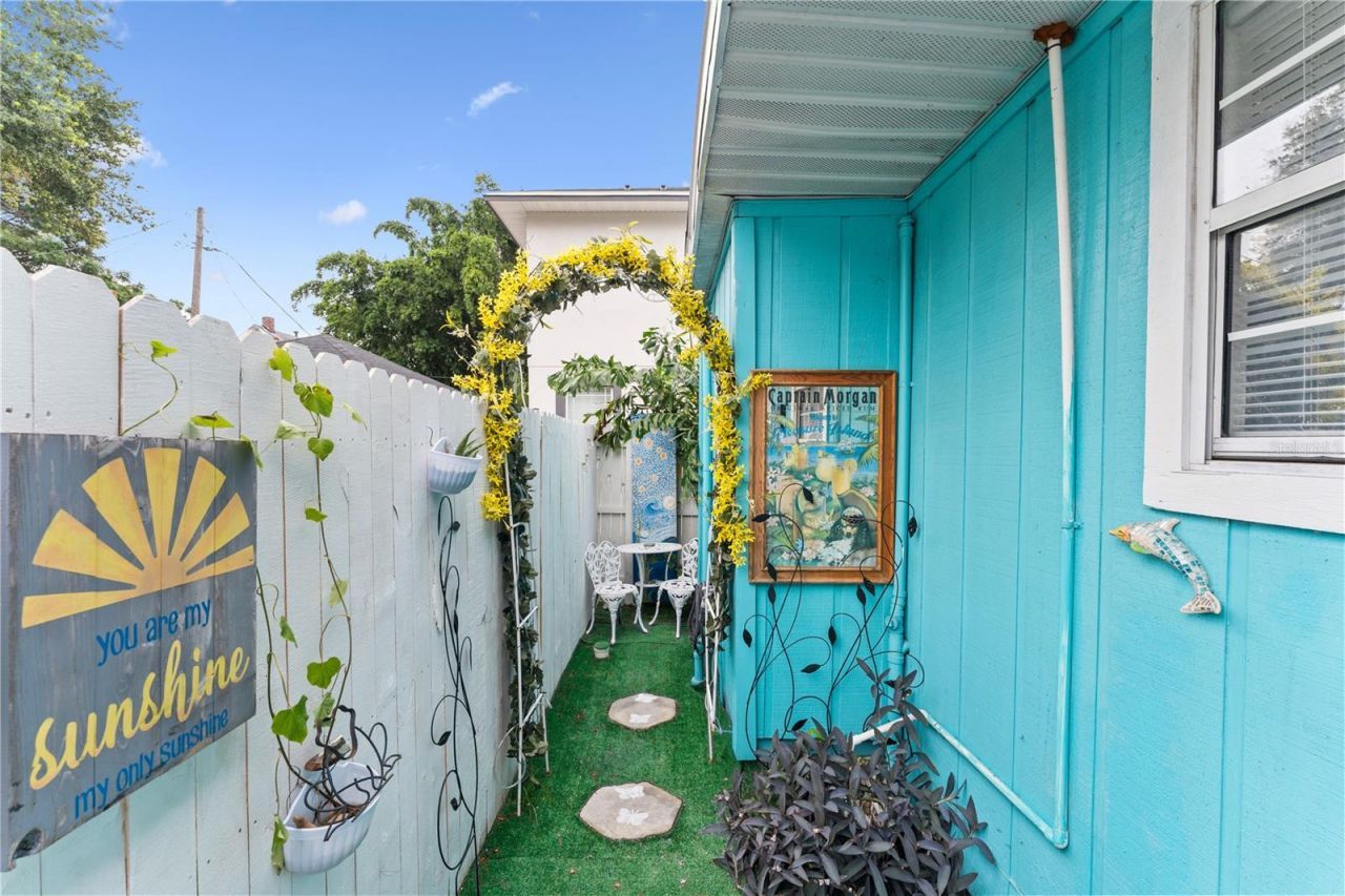 914 N 8th Street N, Saint Petersburg, FL 33701 Photo
