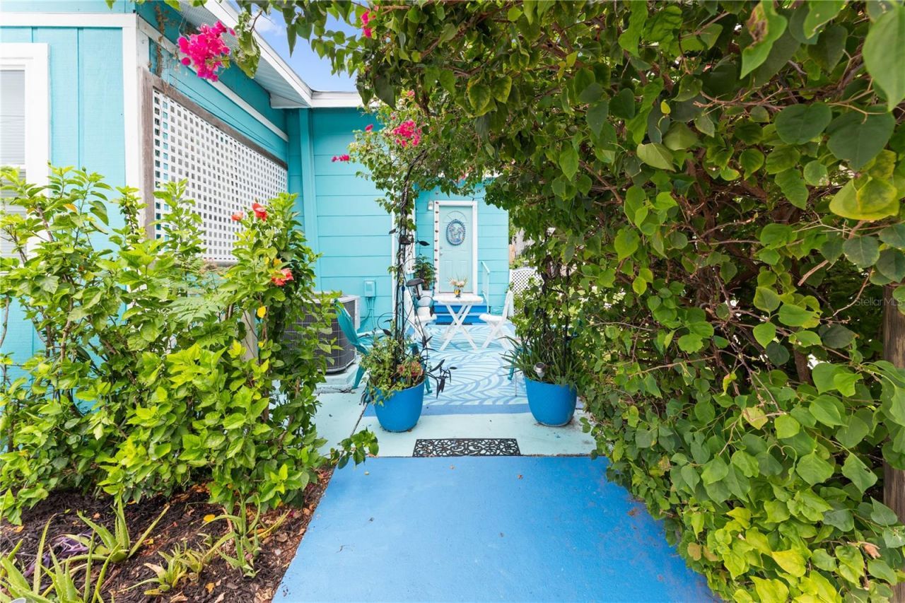 914 N 8th Street N, Saint Petersburg, FL 33701 Photo