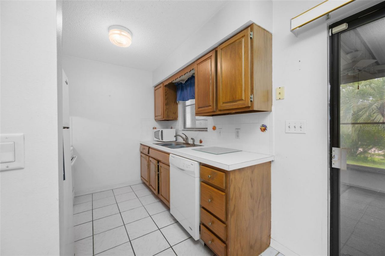 8528 Heather Boulevard , Weeki Wachee, FL 34613 Photo