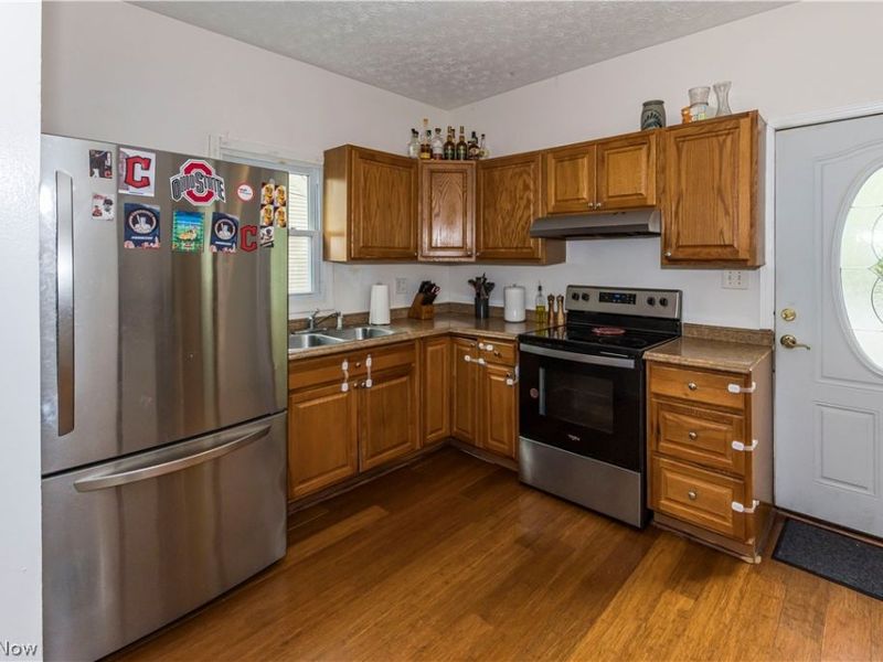 1465 Newman Avenue , Lakewood, OH 44107 Photo 13