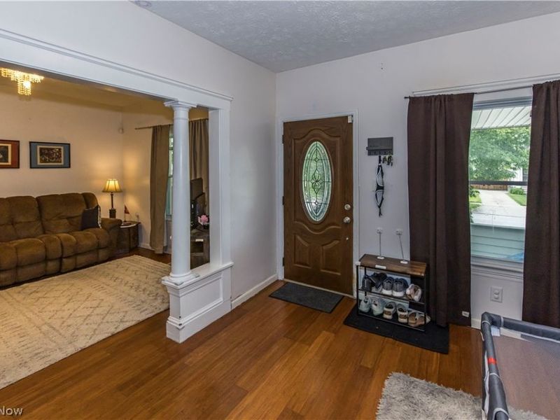 1465 Newman Avenue , Lakewood, OH 44107 Photo 3