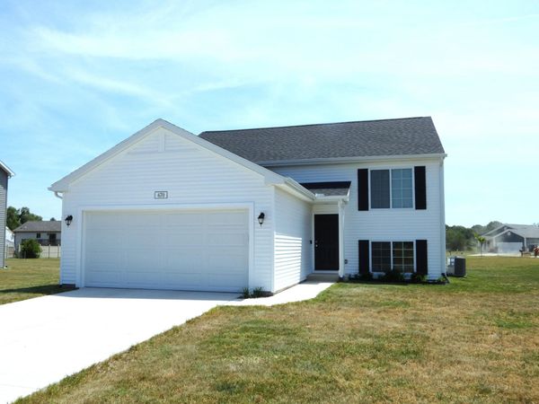 670 Manorwood Circle, Benton Harbor, MI 49022