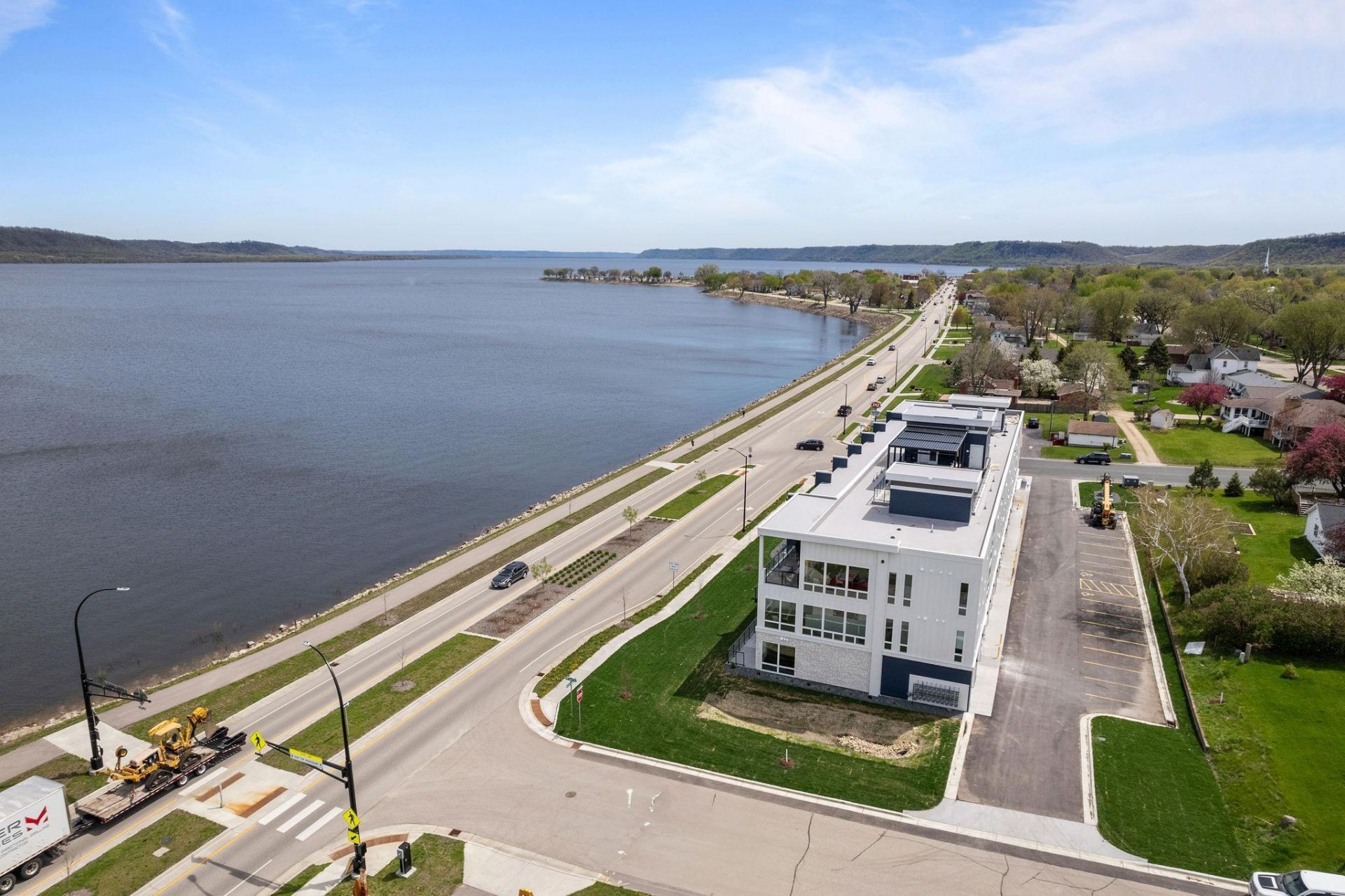907 N Lakeshore Drive , Lake City, MN 55041
