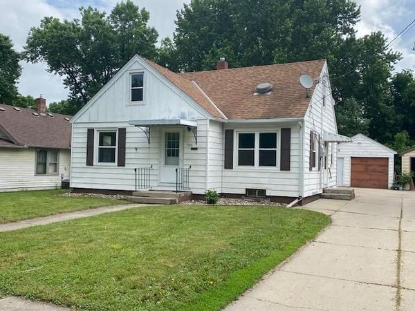 705 11th Street SW, Willmar, MN 56201