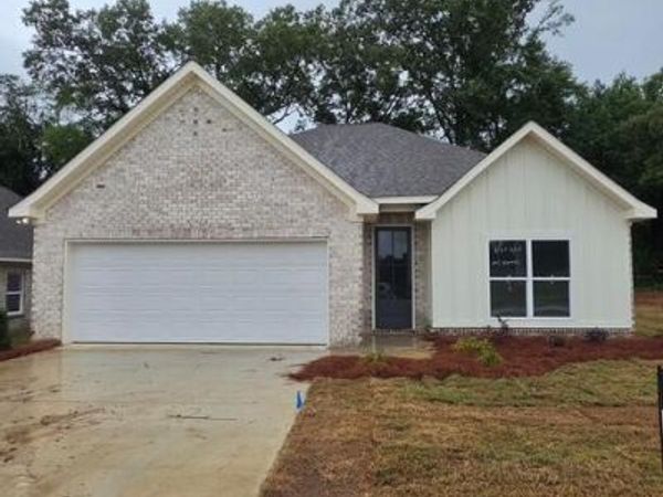 359 Willow Way, Canton, MS 39046
