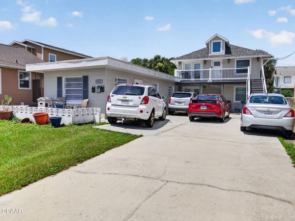 215 N Wild Olive Avenue, Daytona Beach, FL 32118