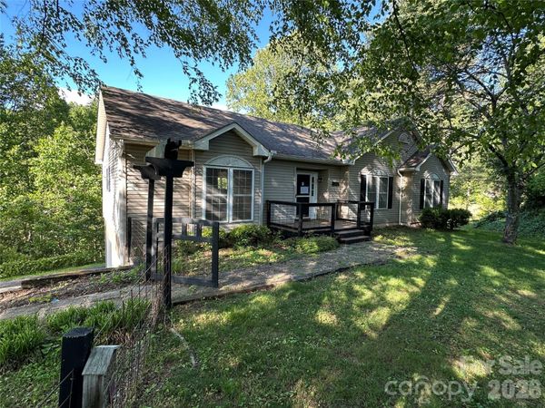 126 Ridgeline Road , Clyde, NC 28721