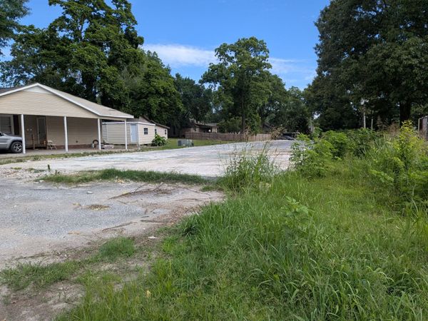 76 W Park St , Alamo, TN 38001