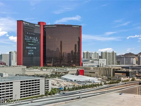 2000 N Fashion Show Drive , Unit 2414, Las Vegas, NV 89109