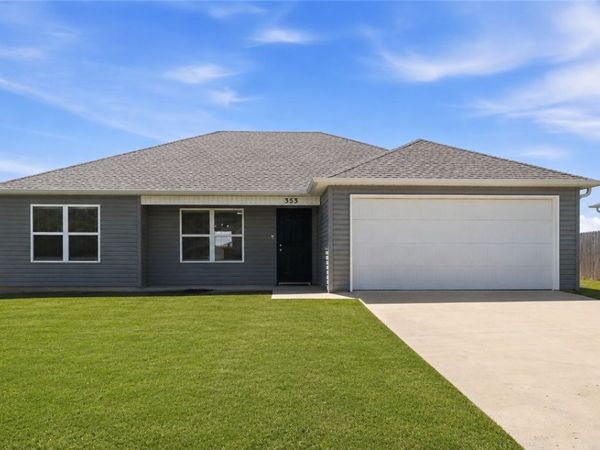 353 Evans Street , Huntsville, AR 72740