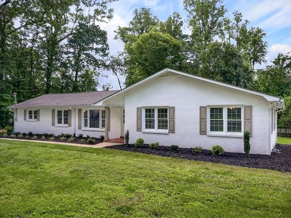 1281 Winterhill Dr, Cookeville, TN 38501