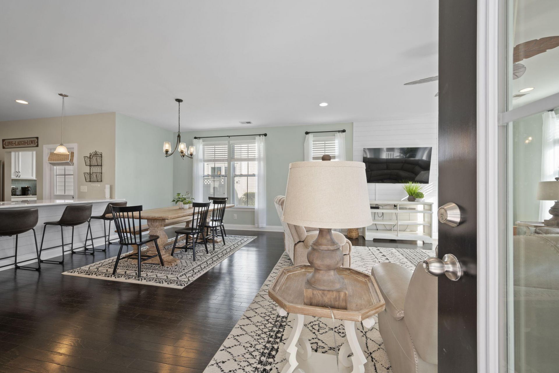 7405 Purser Lane Photo 11