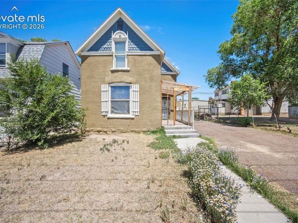 605 W 8th Street, Pueblo, CO 81003