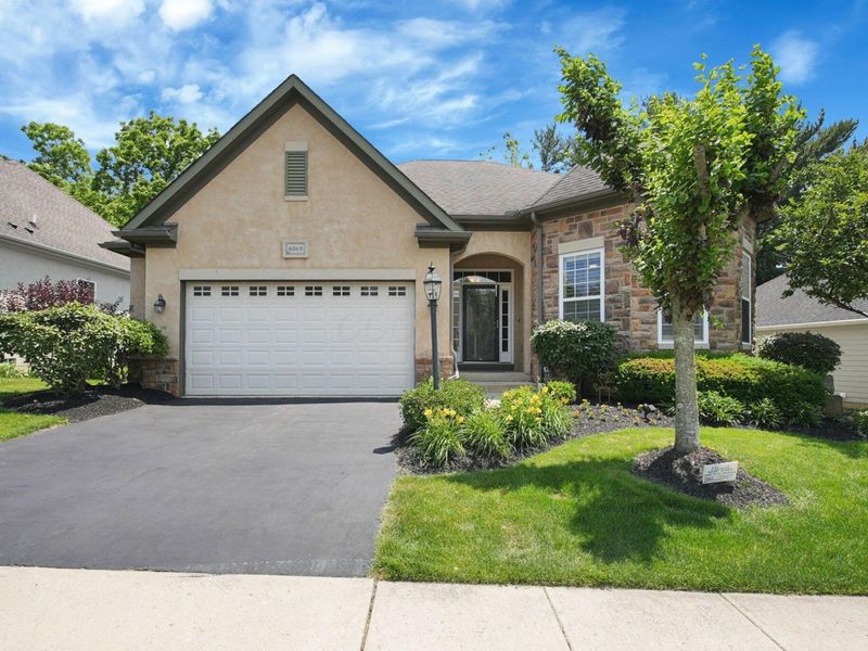 6069 Tournament Drive , Westerville, OH 43082 Photo 1