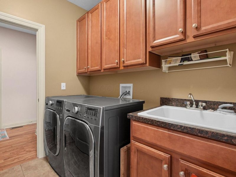 6069 Tournament Drive, Westerville, OH 43082 Photo 12