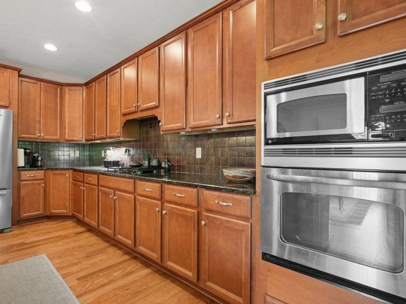 6069 Tournament Drive , Westerville, OH 43082 Photo 21