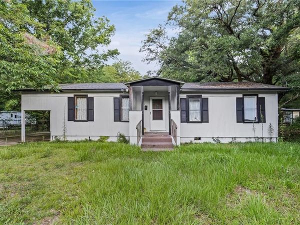 275 Bishop Phillips Avenue, Mobile, AL 36608