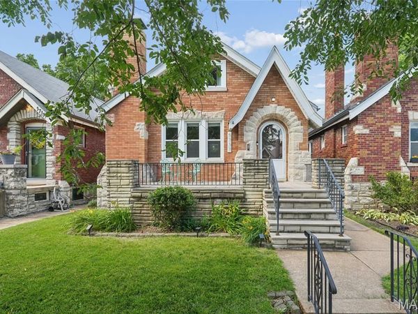 5737 Delor Street , St Louis, MO 63109