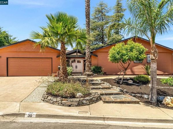 30 Mt. Emory Ct., Clayton, CA 94517