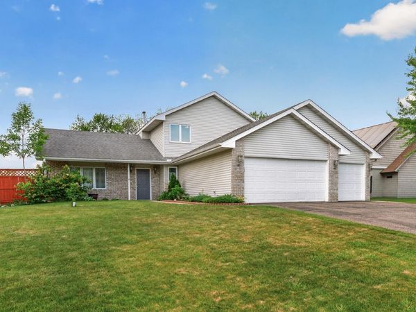 7060 137th Avenue NW, Ramsey, MN 55303