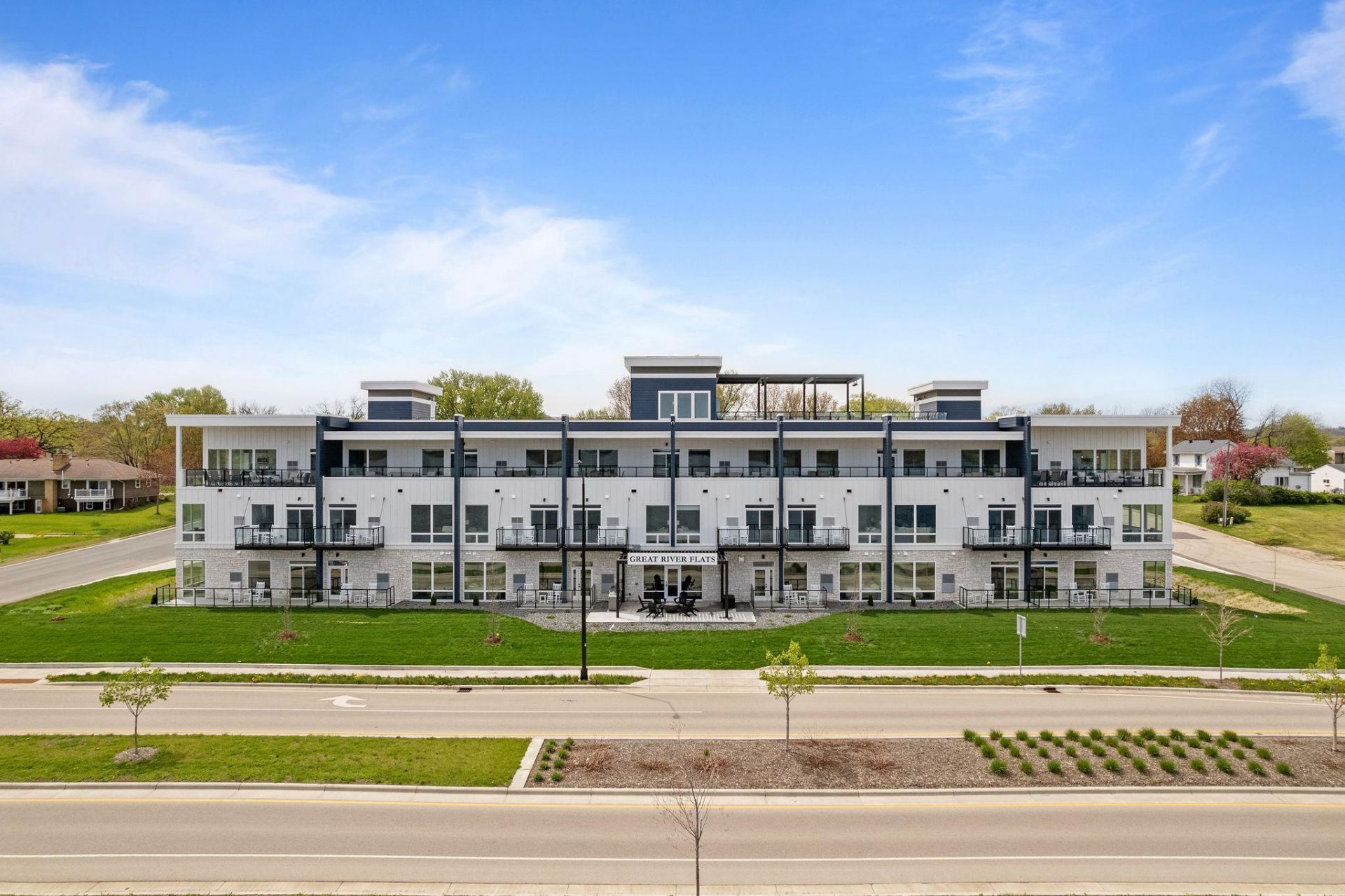 907 N Lakeshore Drive , Lake City, MN 55041