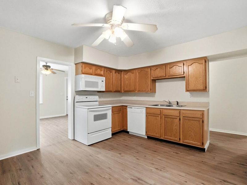 316 Hickory Drive, Springfield, OH 45503 Photo 6