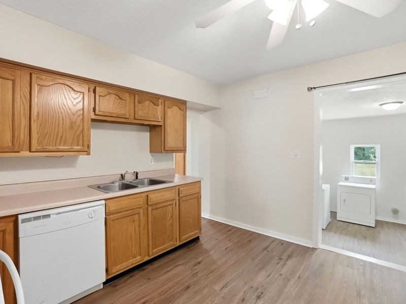 316 Hickory Drive, Springfield, OH 45503 Photo 8