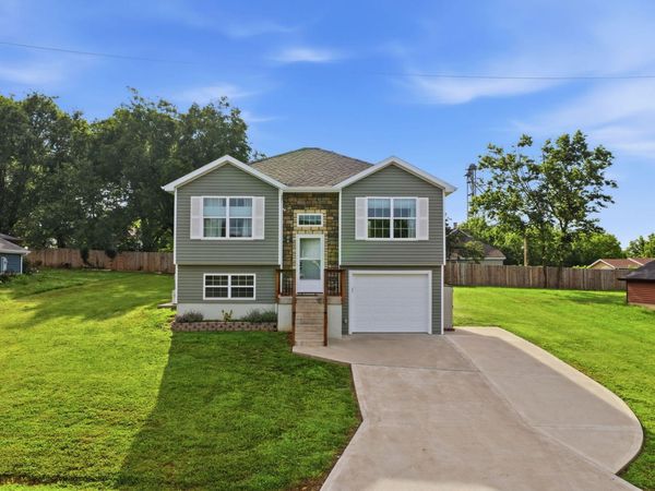 510 N High Street , Stockton, MO 65785