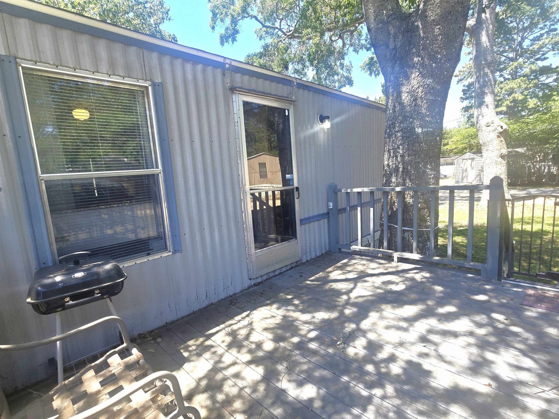 348 Bridge St.  Photo 5