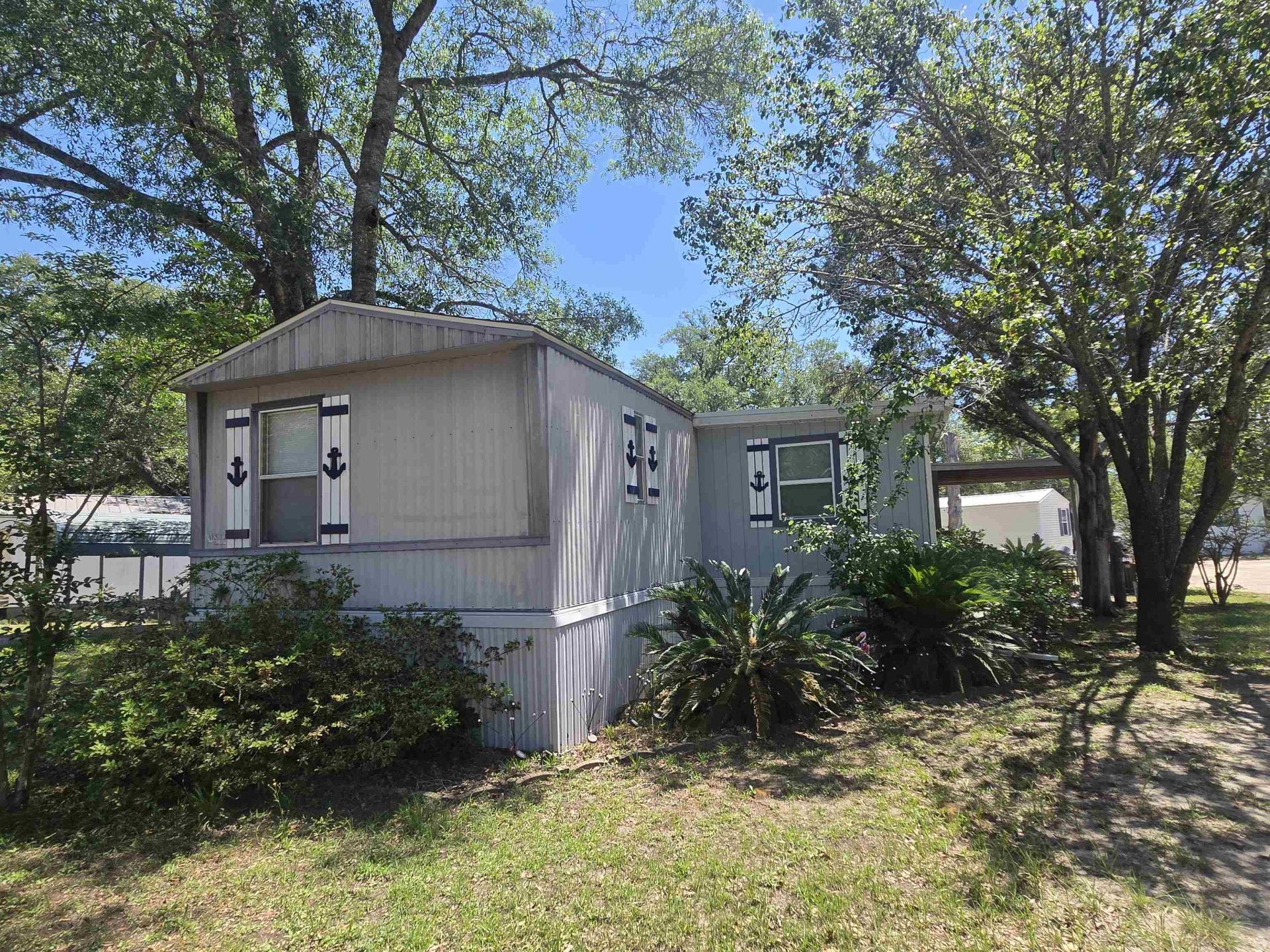 348 Bridge St.  Photo 6