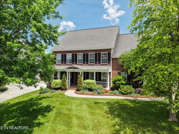 9501 Hickory Knoll Lane, Knoxville, TN 37931