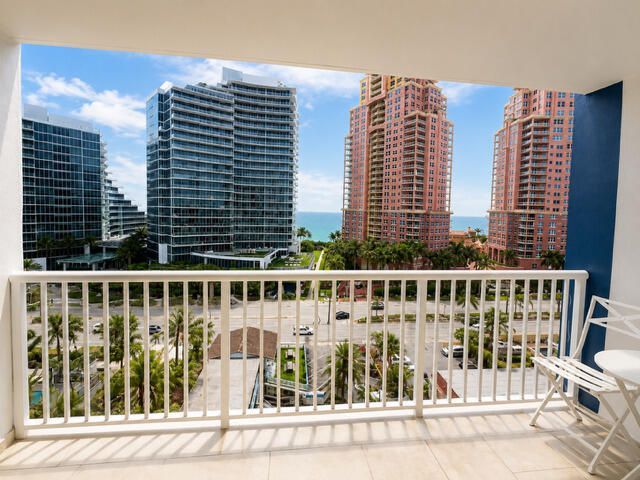 2200 NE 33rd Avenue, Unit 11g, Fort Lauderdale, FL 33308 Photo