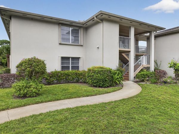 1 Lake Vista Trail, Unit 207, Port St. Lucie, FL 34952