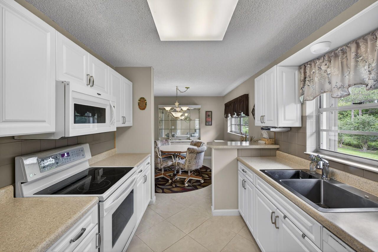 1 Lake Vista Trail, Unit 207, Port Saint Lucie, FL 34952 Photo