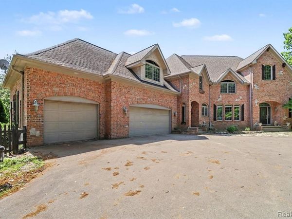 16400 Easudes Road, Sharon Twp, MI 49240