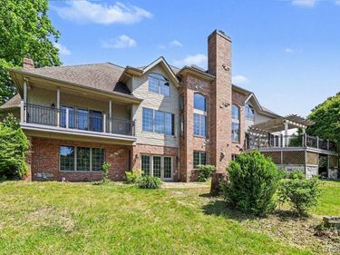 16400 Easudes Road, Sharon Twp, MI 49240