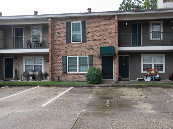 4625 Parkoaks Dr, Unit #63, Baton Rouge, LA 70816