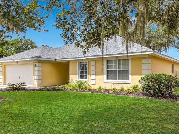 5945 WHITE TAIL LOOP , LAKELAND, FL 33811