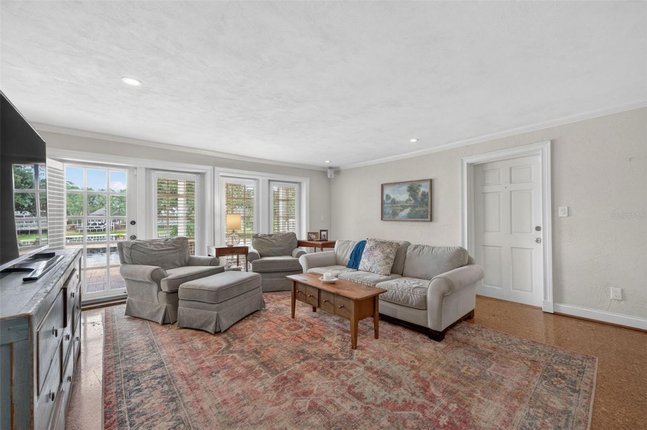 1415 Lancaster Drive, Orlando, FL 32806 Photo