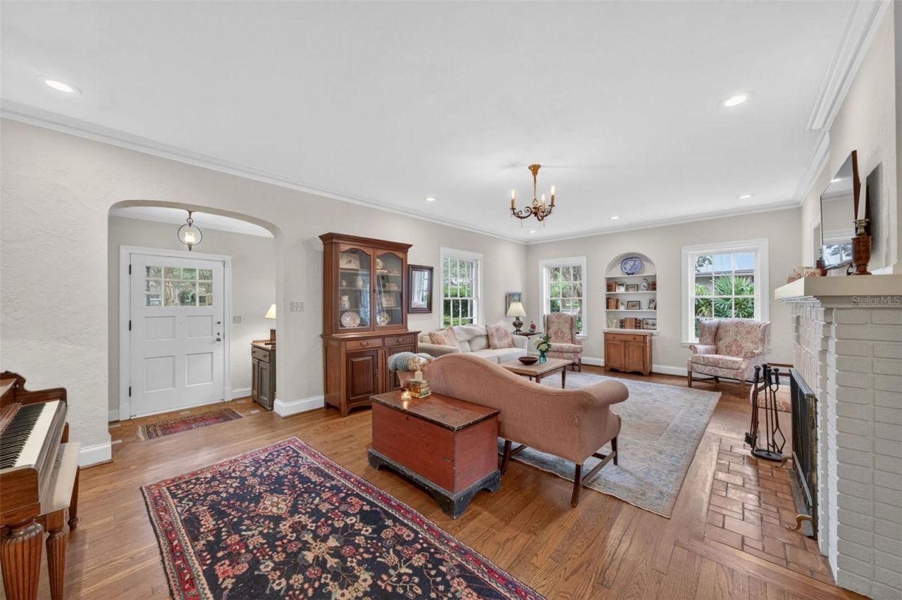 1415 Lancaster Drive, Orlando, FL 32806 Photo