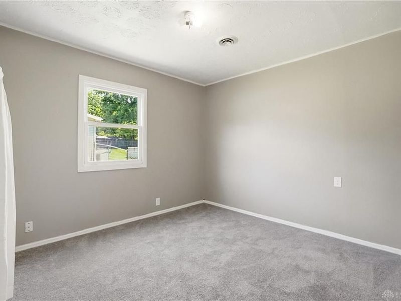 316 Hickory Drive, Springfield Township, OH 45503 Photo 16
