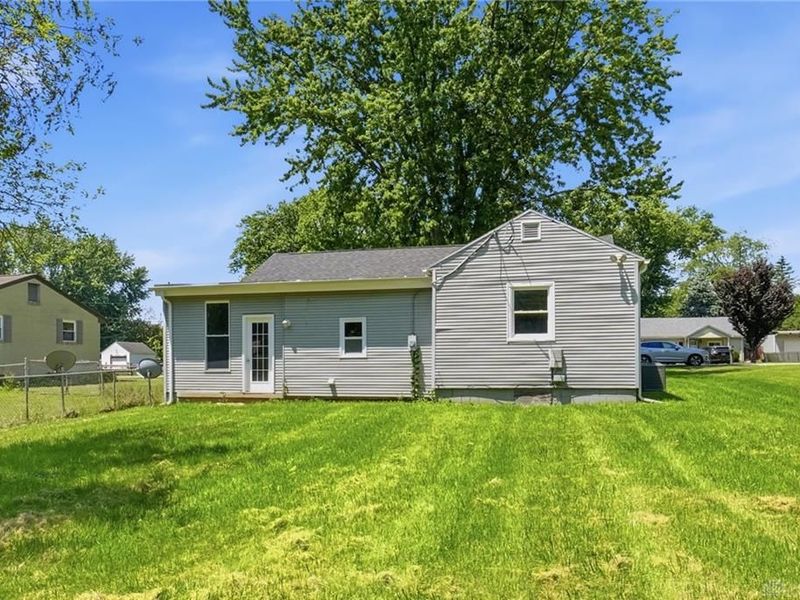316 Hickory Drive, Springfield Township, OH 45503 Photo 24