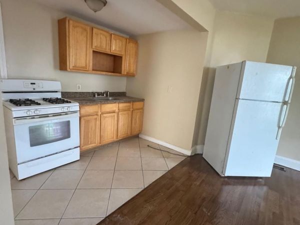 49 Dover , Unit 1F, Bridgeport, CT 06610