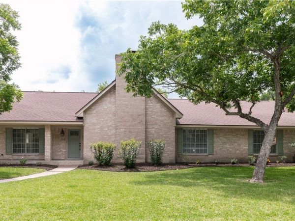 105 Spokane Street , Victoria, TX 77904