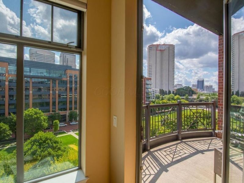 250 Daniel Burnham Square, Unit 607, Columbus, OH 43215 Photo 1