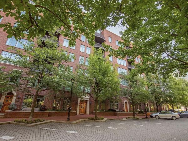 250 Daniel Burnham Square, Unit 607, Columbus, OH 43215