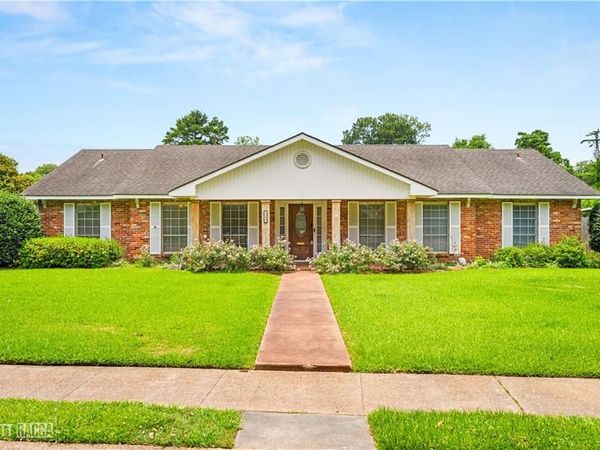 1112 CANTERBURY Drive, Alexandria, LA 71303