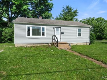 409 S 2nd Street, Pacific, MO 63069